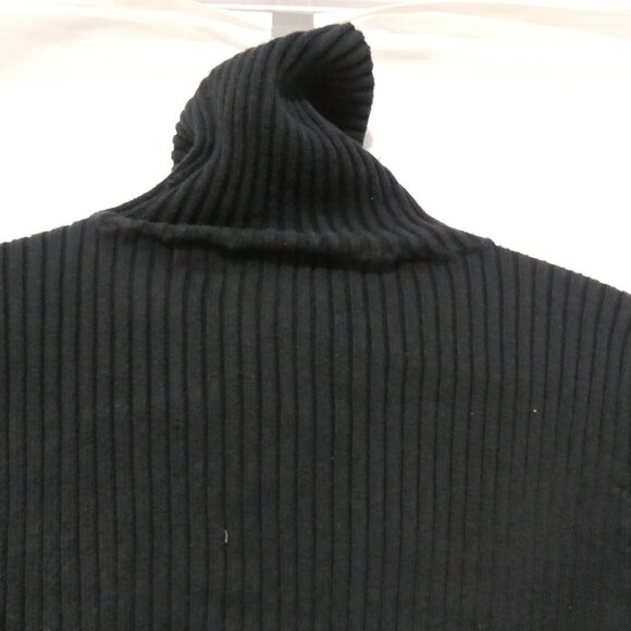 DKNY JEANS | small | Black Ribbed Bold Logo Front Turtelneck Sweater - Picture 12 of 16